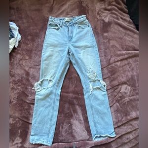 Abercrombie and Fitch, 25/0, light wash